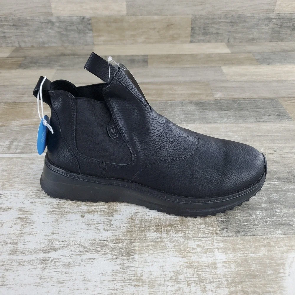 Hey Dude Tahoe Chelsea Classic Mens Boots Sz 9 Black Faux Leather Pull On